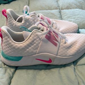 Nike Renew In-Season TR 9 Women's Training Shoes, Size: 7